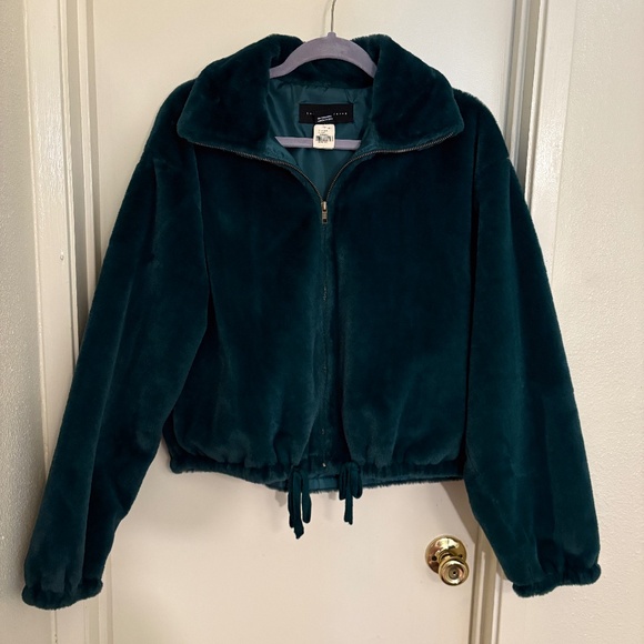 VS PINK Know.One.Cares Fleece Jacket - Picture 2 of 7